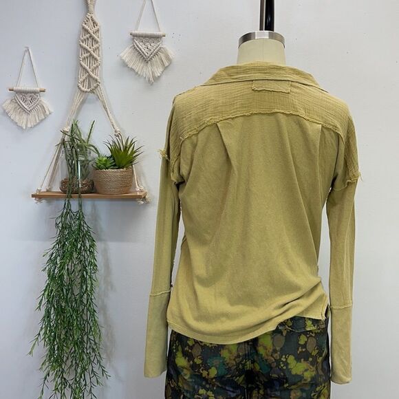 Free People L/S Mustard Top Collared V-Neck Cuffs - Picture 5 of 16